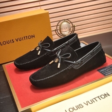 Louis Vuitton Low Shoes